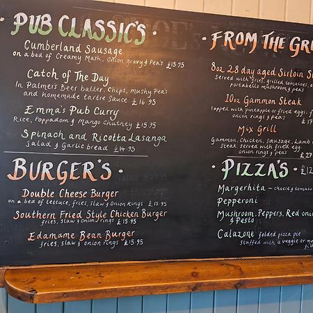 The Three Horseshoes Inn 브리드포트 외부 사진