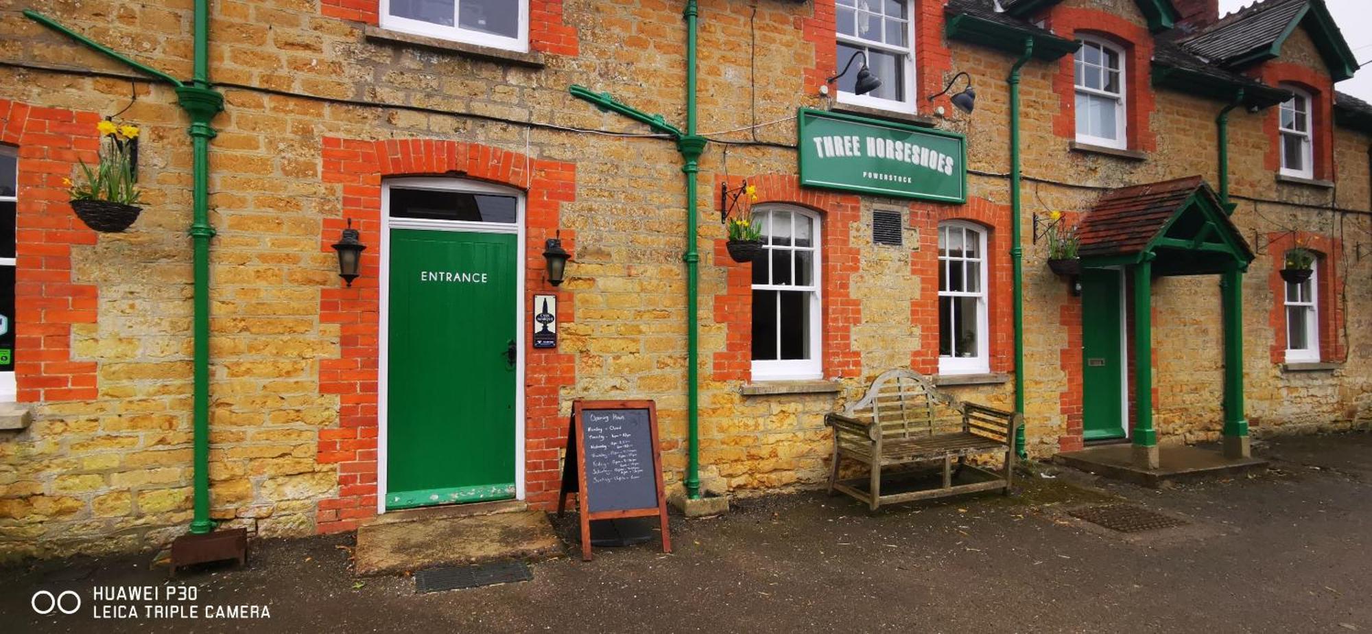 The Three Horseshoes Inn 브리드포트 외부 사진