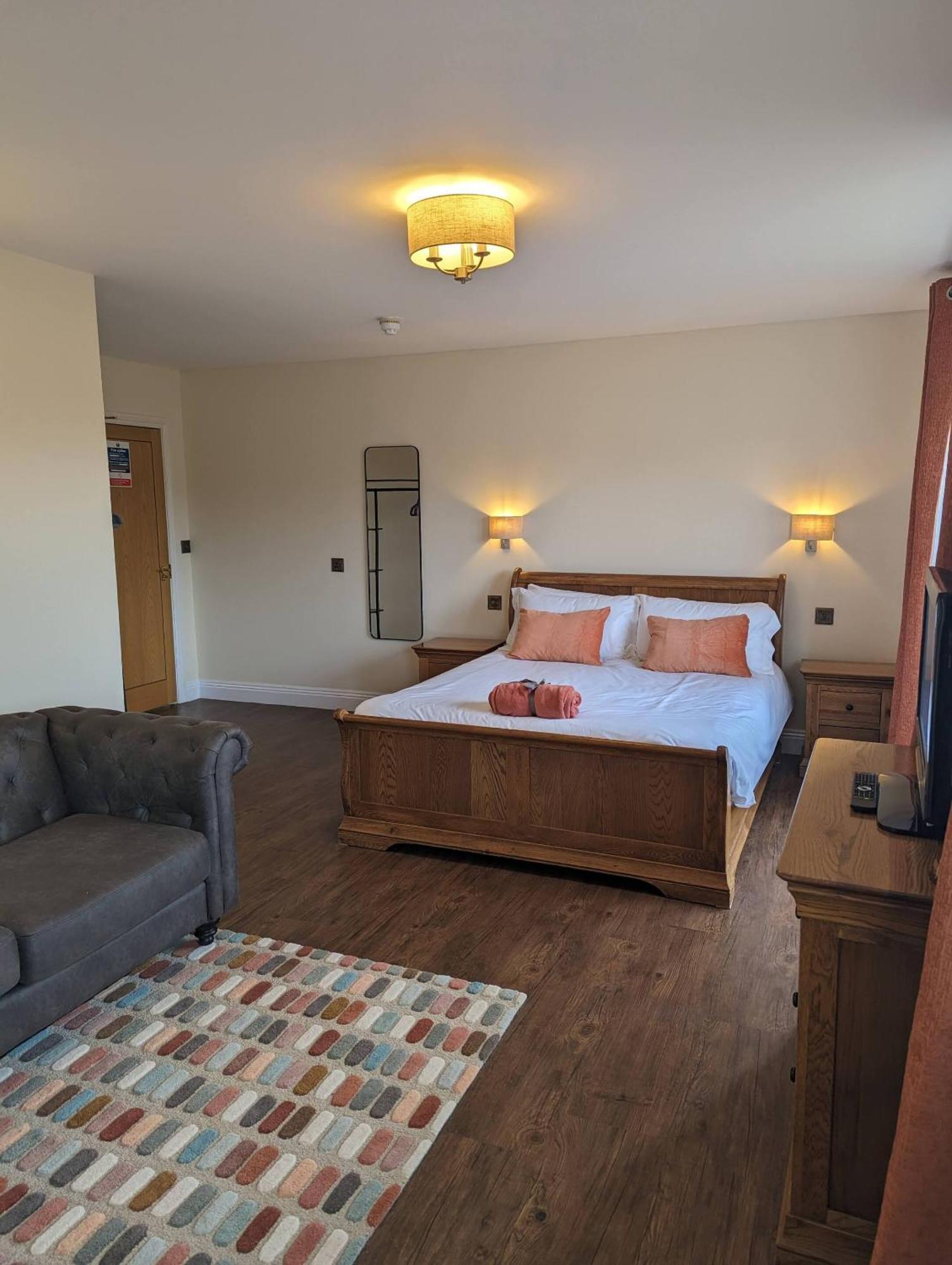 The Three Horseshoes Inn 브리드포트 외부 사진